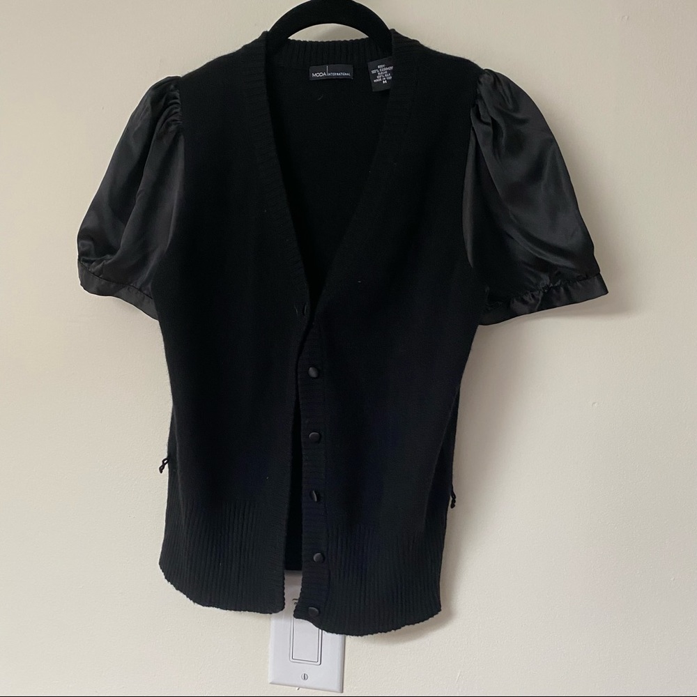 Moda International sweater top